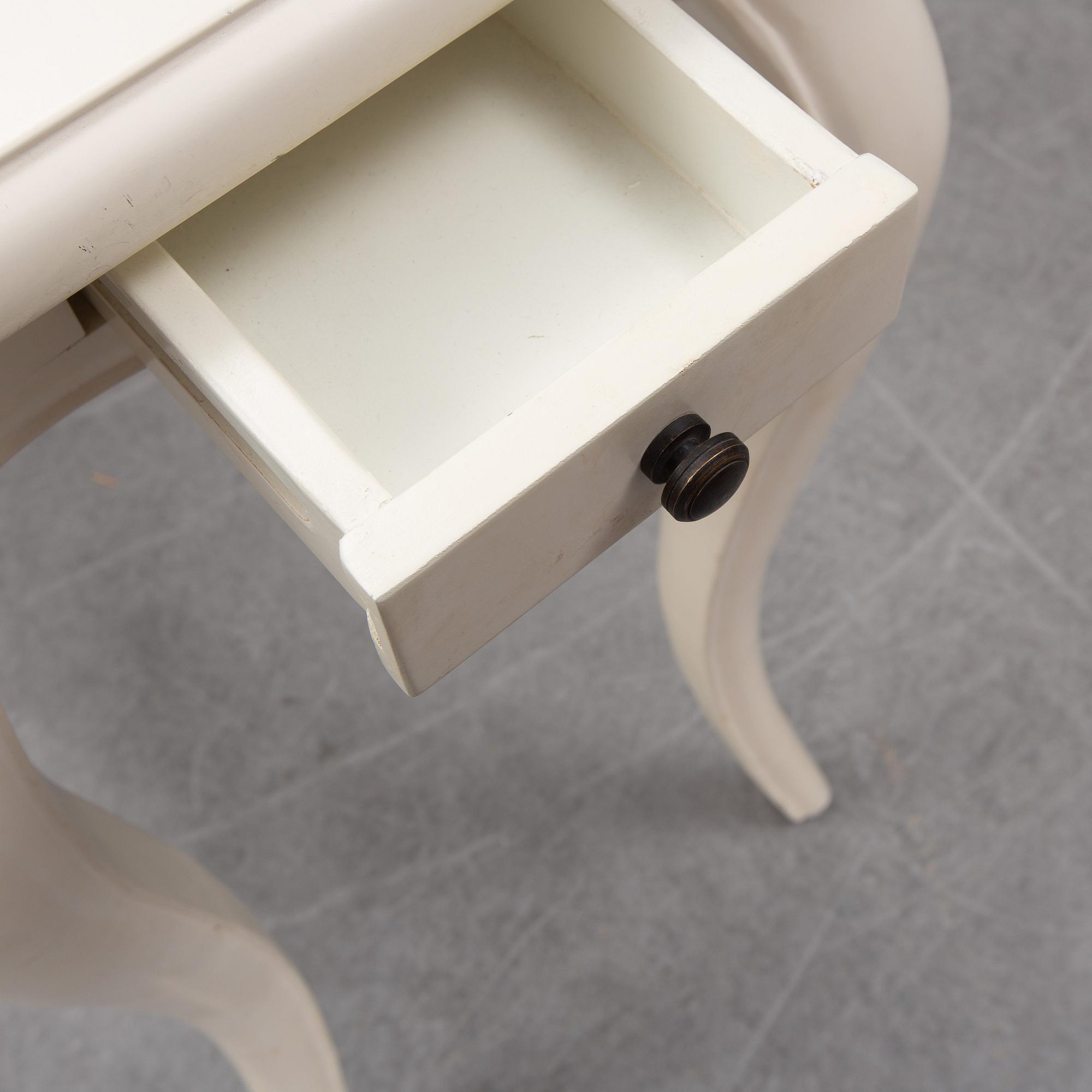 A modern rococo style table.