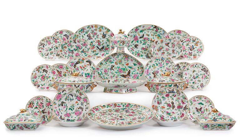 A famille rose 'Chinese Export' Canton dinner service, Qing dynasty, 19th Century. (109 pieces).