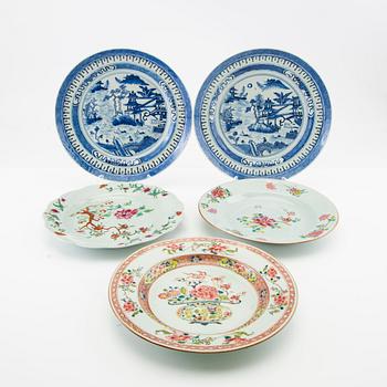 Plates 5 pcs China 17/18th century porcelain.