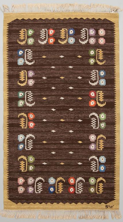 MATTA, rölakan signerad SW (Sofia Widén), omkring 1900-talets mitt, ca 238 x 166 cm.