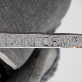 A 'Master' recliner, Conform.