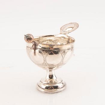 A 19th/20th century Baroque style silver cup weight 92 grams.