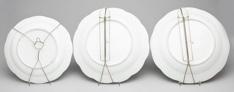 TALLRIKAR/FAT, 3 st, porslin, sannolikt Meissen, 1700-tal.