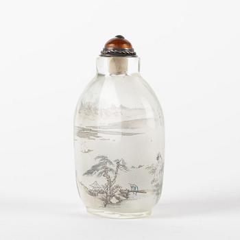 Snusflaska med propp, insidesmålad. Kina, 1900-tal.