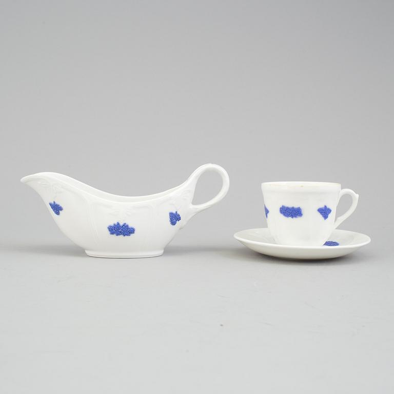 MAT- OCH KAFFESERVIS, 54 delar, benporslin, "Blå Blom", Old Gustavsberg, 1970/80-tal.