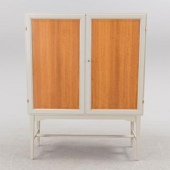 A mid 20th century cabinet.