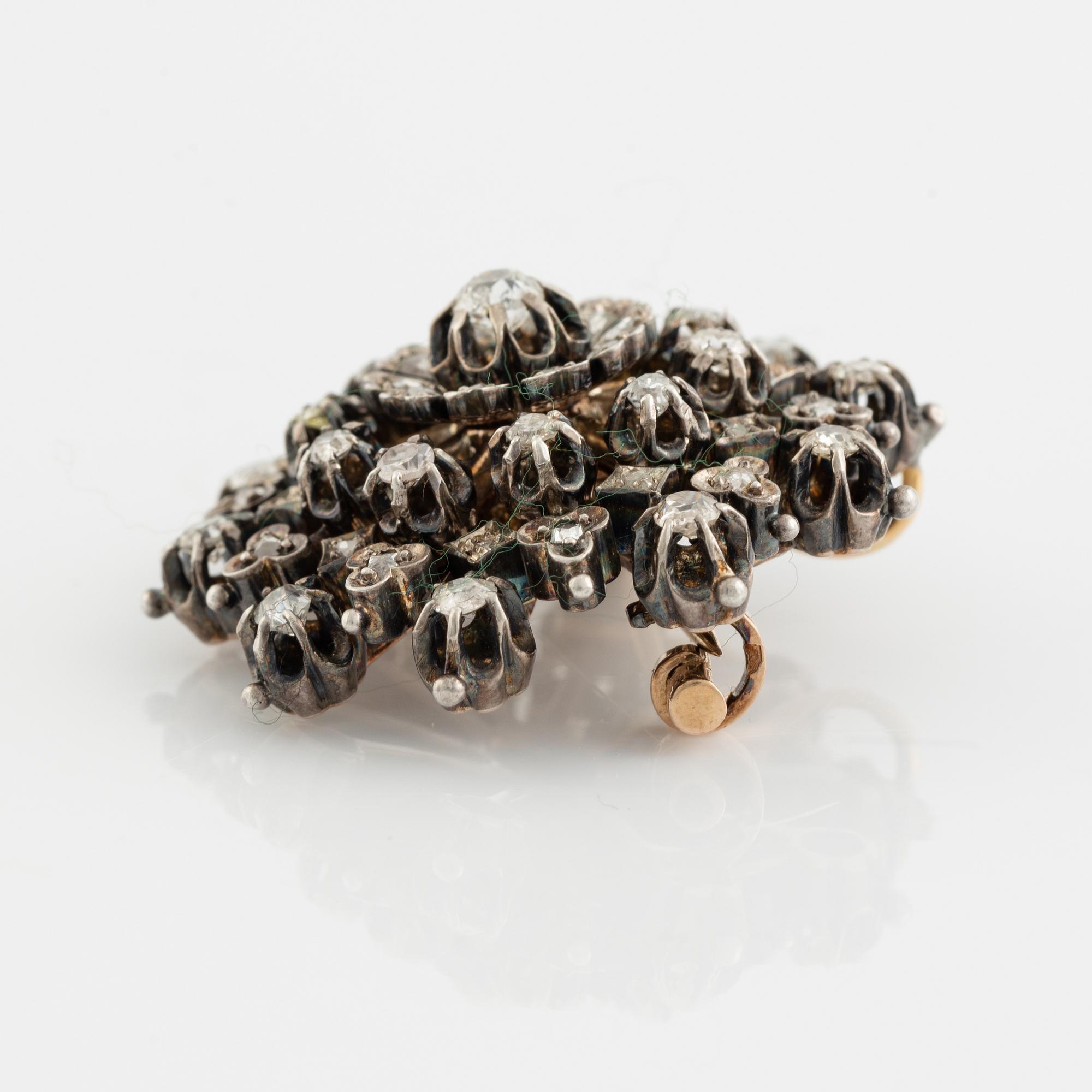 Silver and old cut diamond brooch, around 1900's.