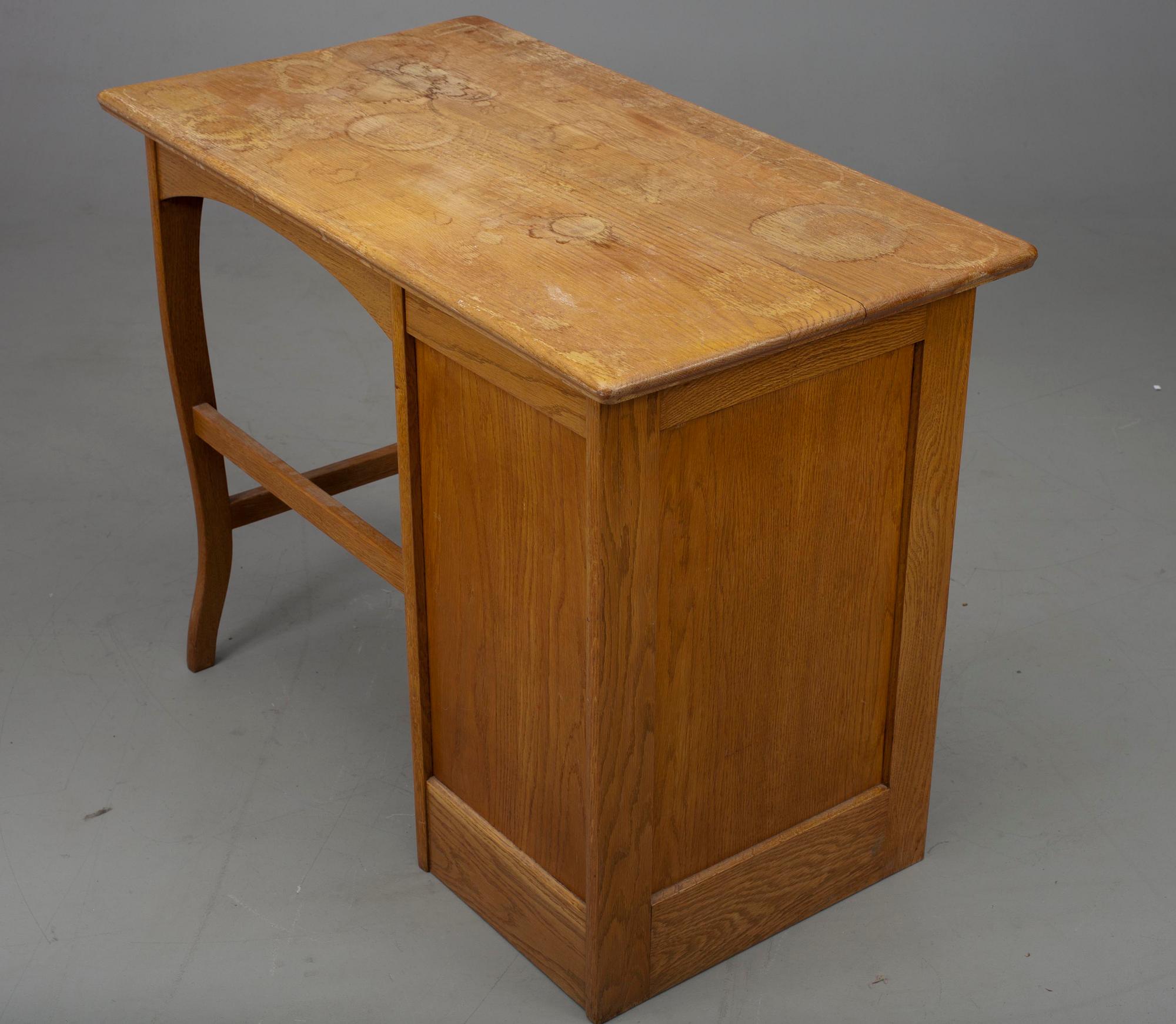 SKRIVBORD, ek, troligen Billnäs, 1900-talets början.