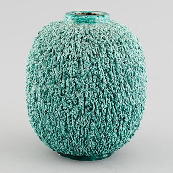 GUNNAR NYLUND, vas, chamotterat stengods, Rörstrand, formgiven 1936.