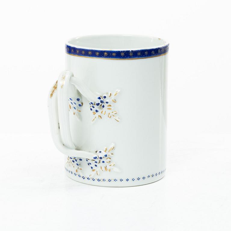 Mugg, porslin, Kina, Qingdynastin, Jiaqing (1796-1820).