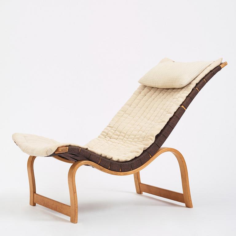 Bruno Mathsson, a 'model 36' chair, Firma Karl Mathsson, Sweden 1941.