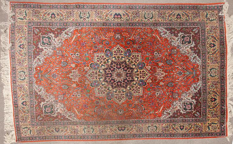 MATTA, Täbriz. Ca 202x305 cm.
