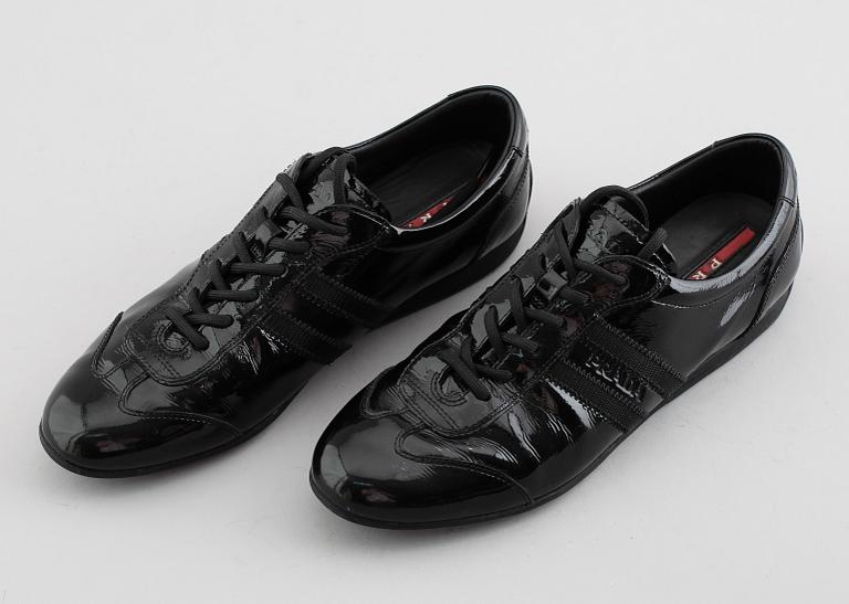 SKOR, 1 par, Prada.