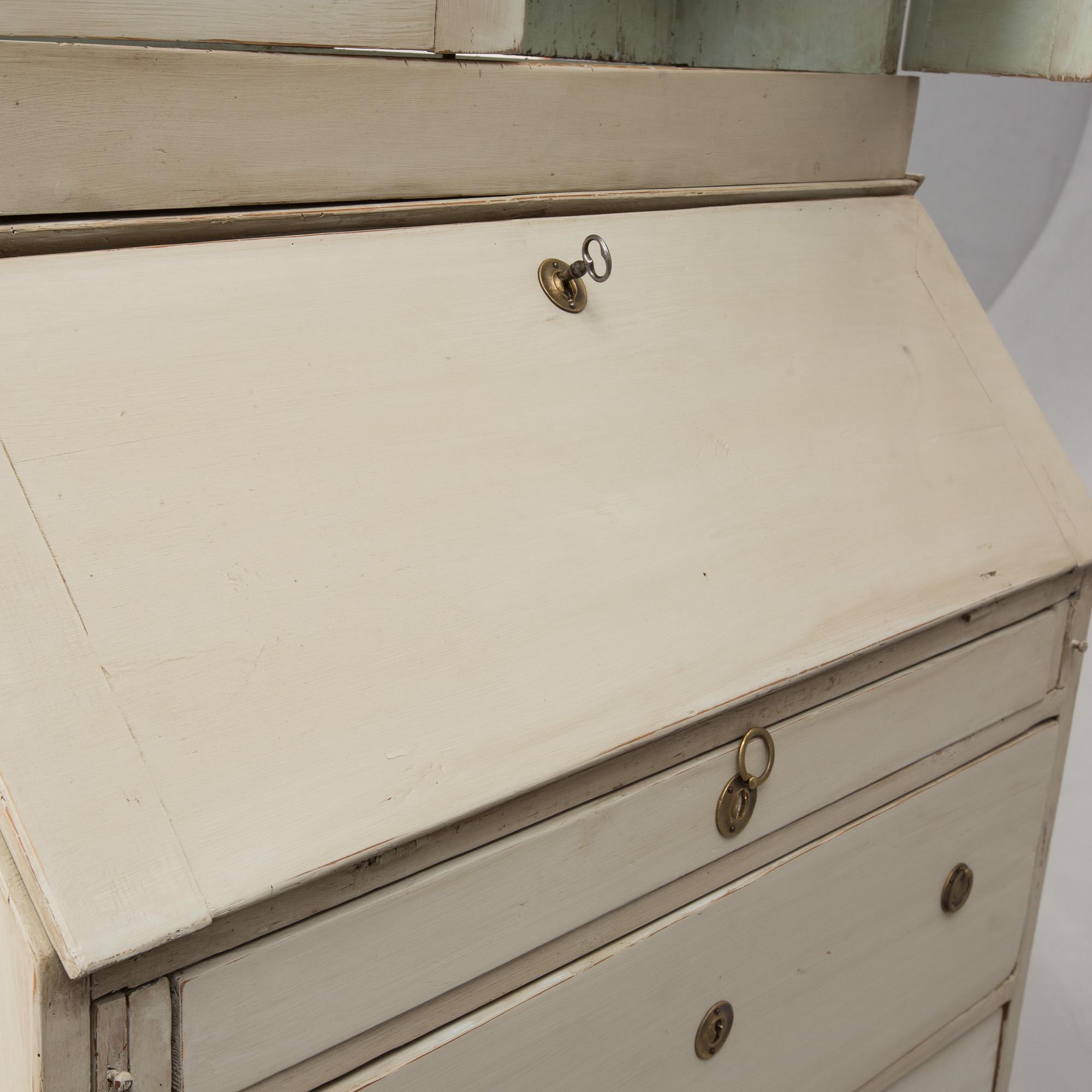 SKRIV/VITRINSKÅP, 1800-tal.