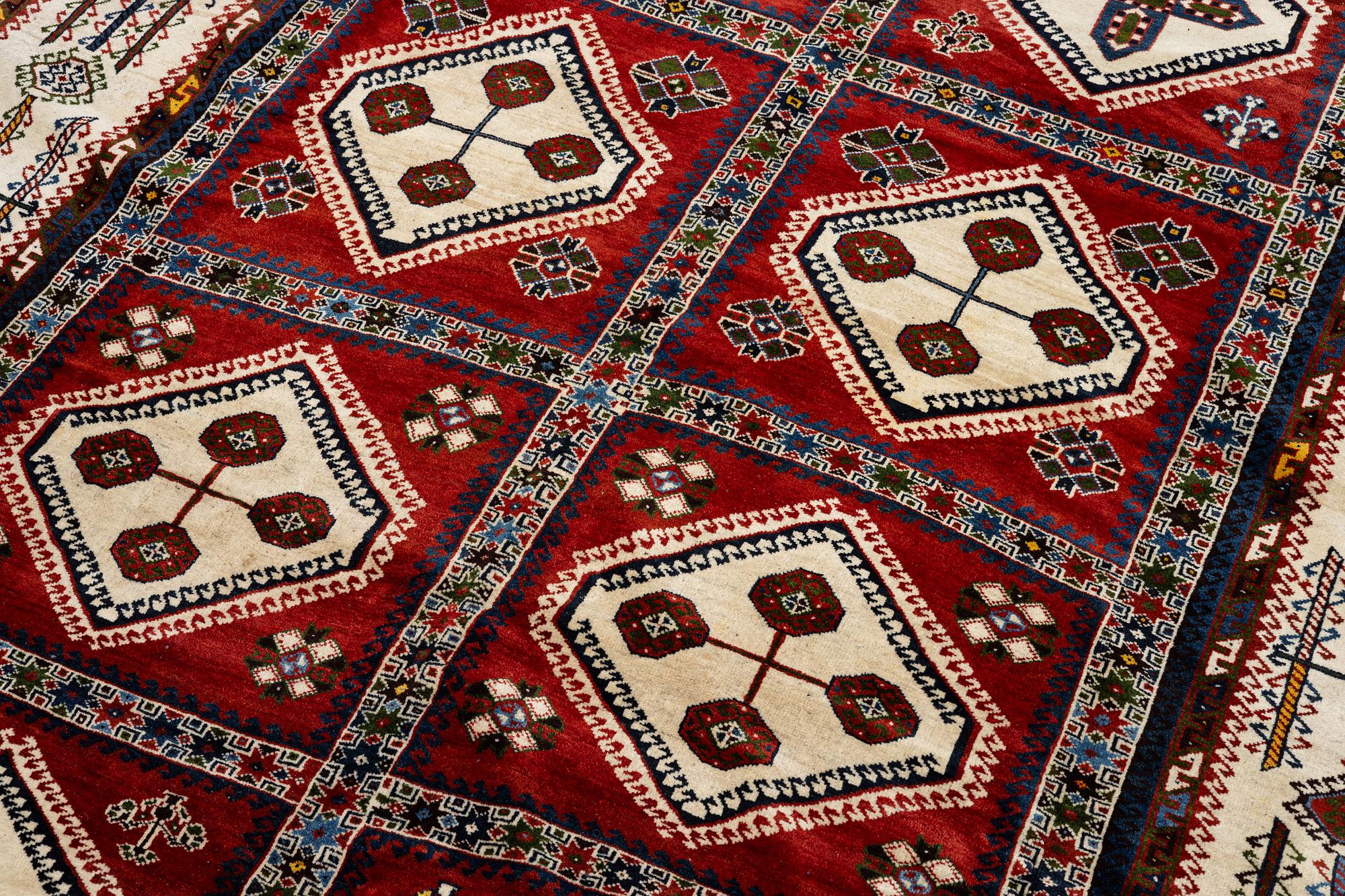 A carpet, Qashqai 'Shekarlou', approx. 300 x 226 cm.