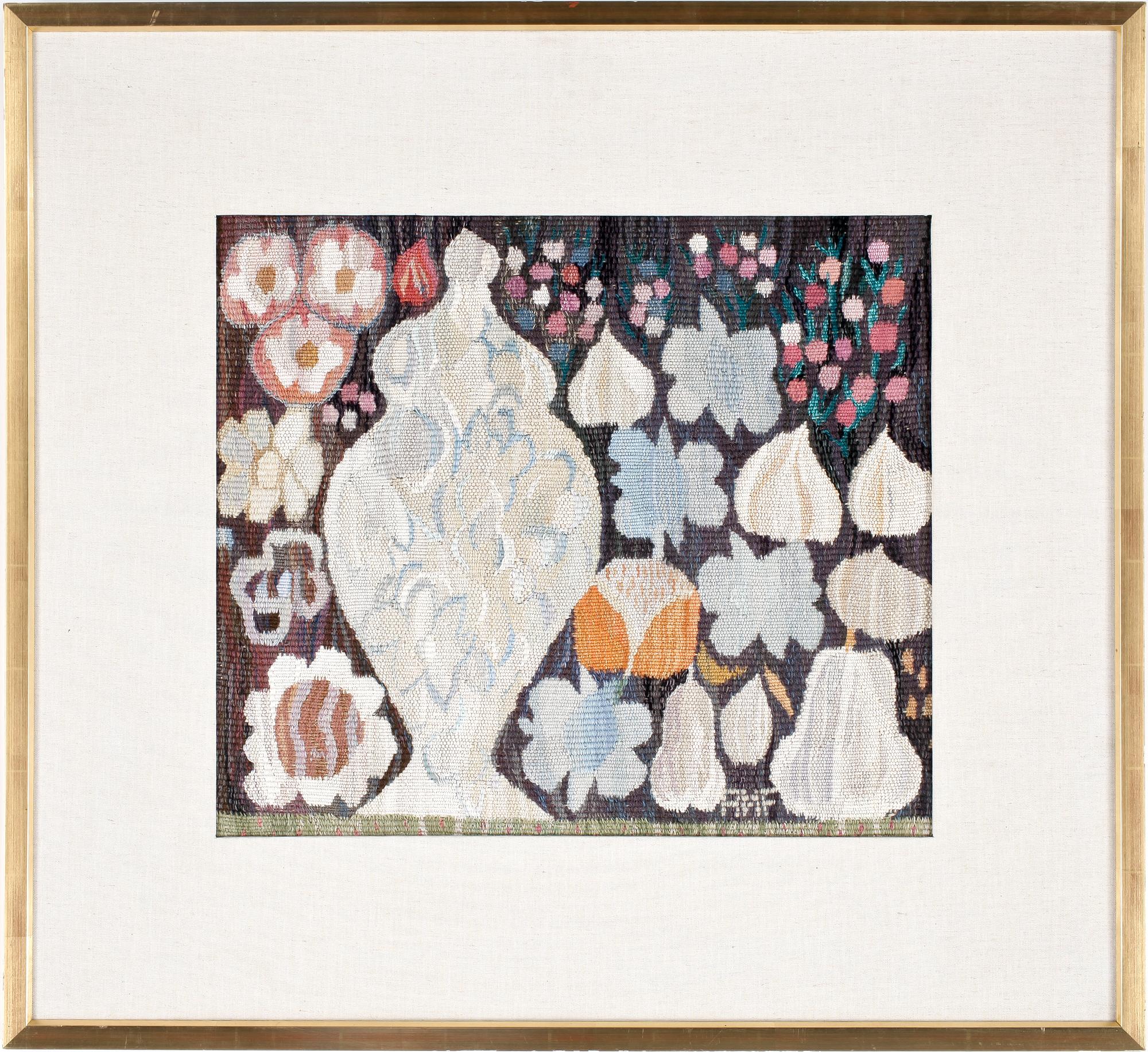 TEXTILE. "Kruka och Frukter". Tapestry weave (gobelängteknik). Ca 50,5 x 57 cm. Signed AMF.