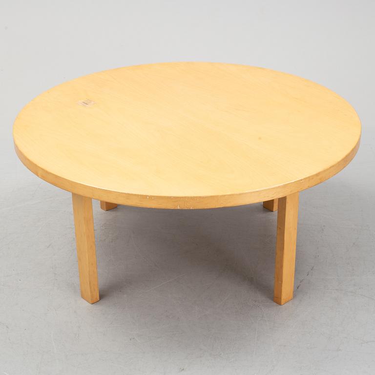 Alvar Aalto, a birch coffee table, Artek.