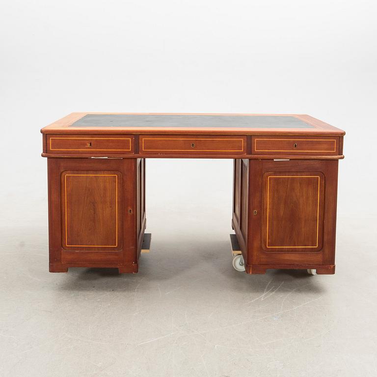 Desk, so-called Partners desk, double-sided, early 20th century.