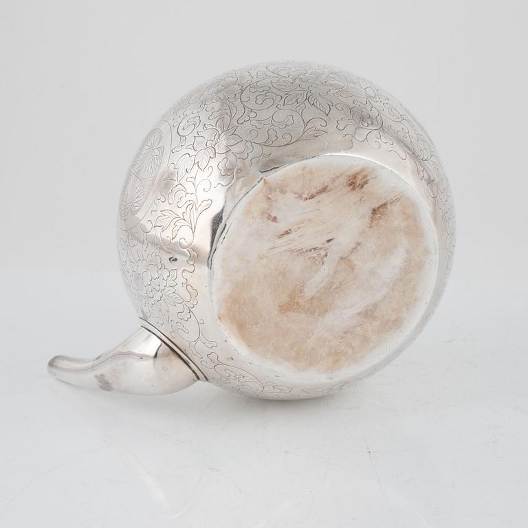 Tekanna, Japan, silver, 1900-talets andra kvartal.