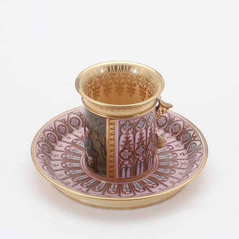KOPP med FAT samt FAT, porslin, bland annat Sèvres, 1800-tal.