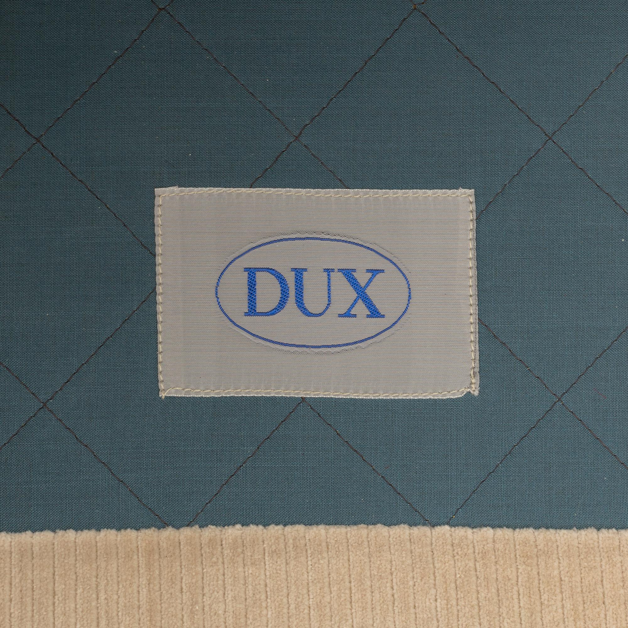 FÅTÖLJER, ett par, Dux, 1900-talets sista kvartal.