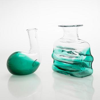 Helena Tynell, konstglas, 2 st, "Kuikka" och "Puteli", signerade Riihimäen Lasi O.Y. Helena Tynell.