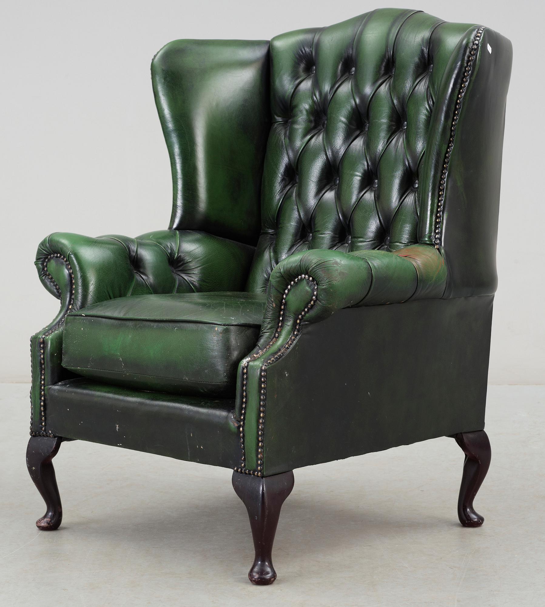 FÅTÖLJ, Chesterfield modell, 1900-talets andra hälft.