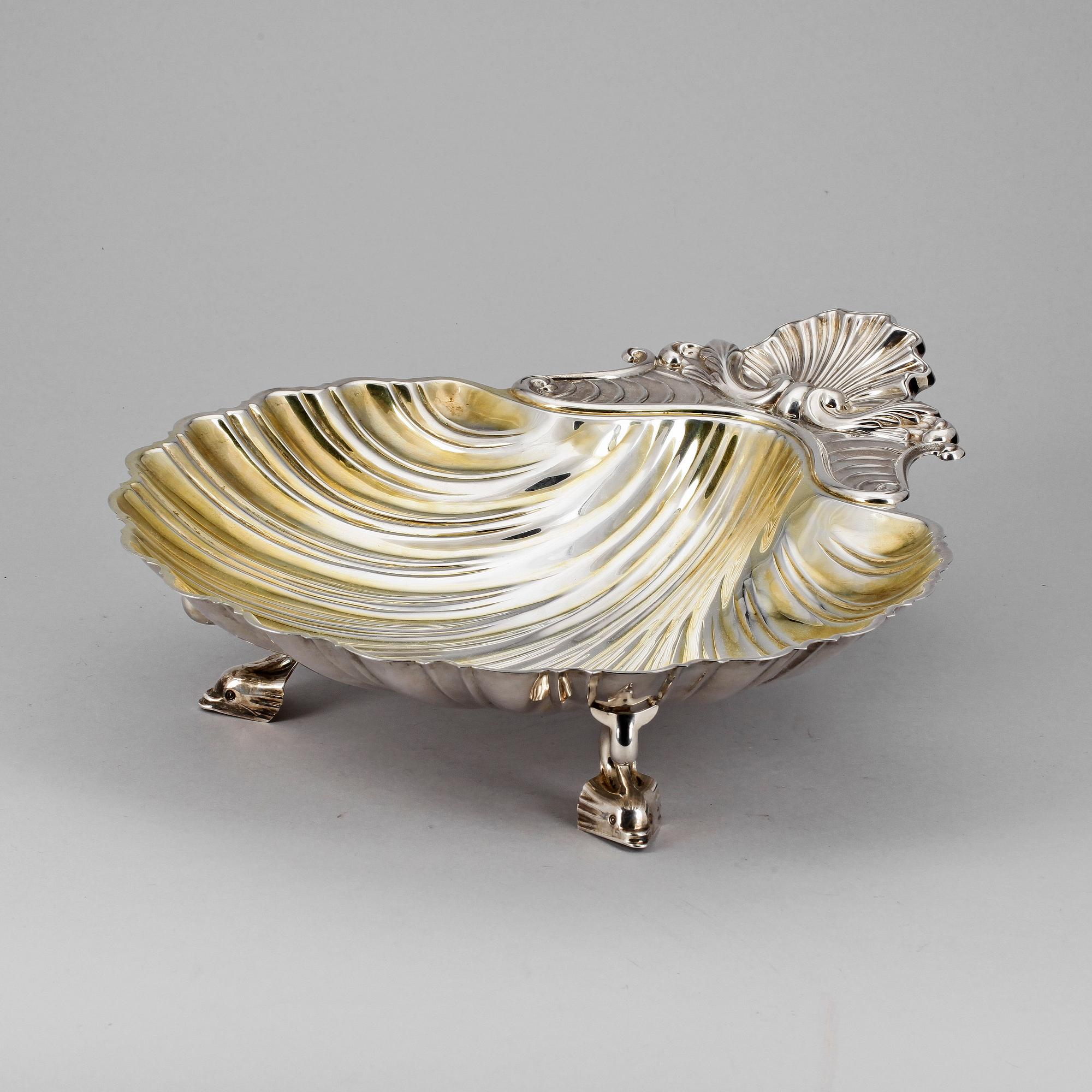 PRAKTFAT, silver, Italien, 1900-talets andra hälft. Vikt ca 1255g.