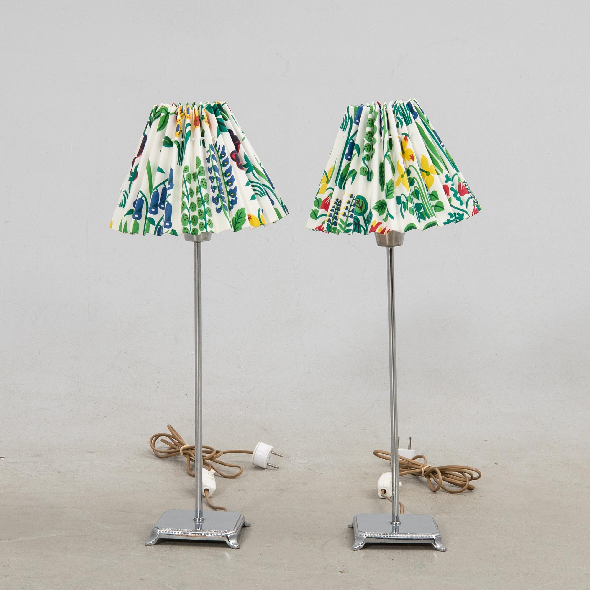 Bordslampor ett par AHX 1900-talets senare del.