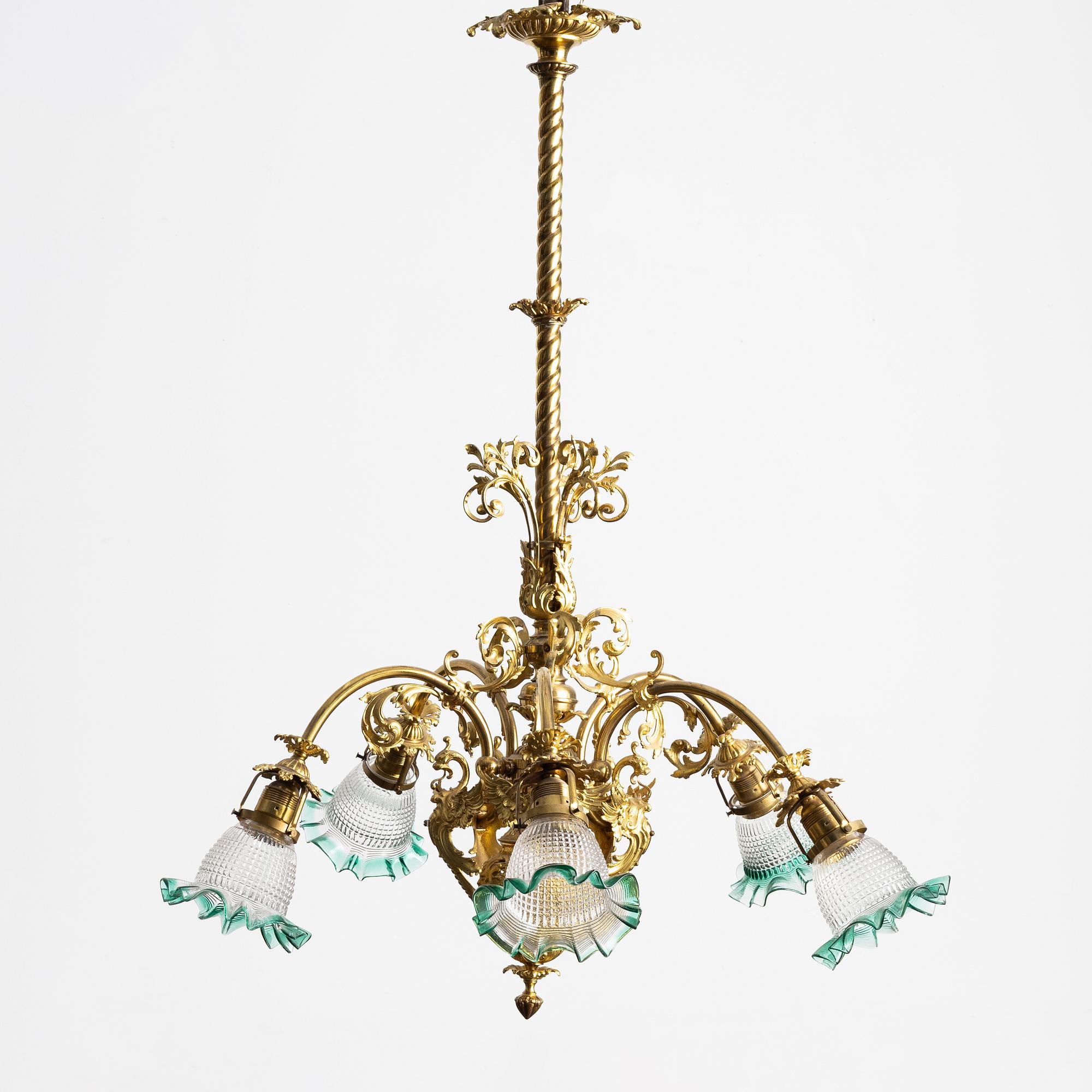 Takkrona, nyrokoko, 1900-talets första hälft.