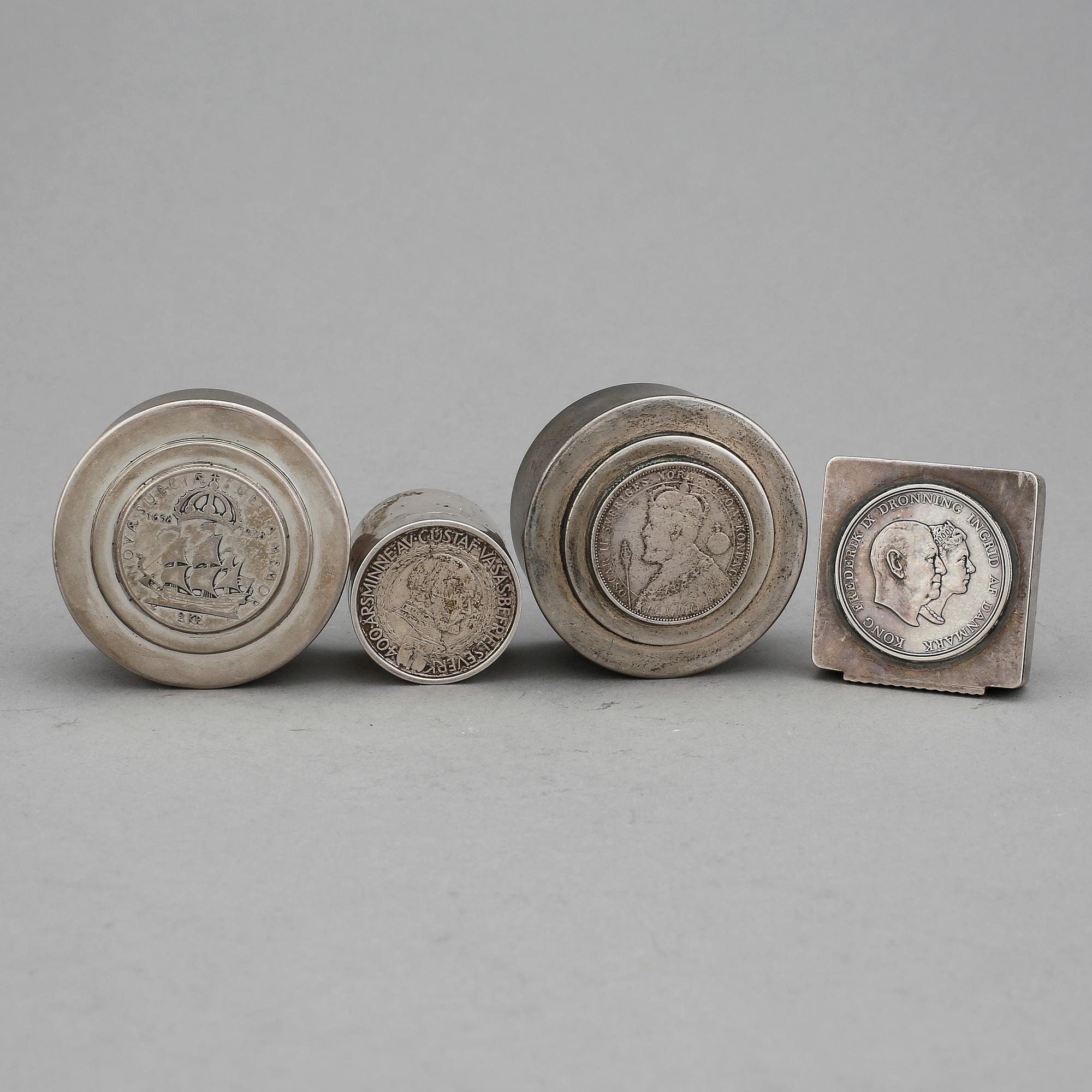 MYNTDOSOR, silver, 4 st, Sverige samt Danmark, 1900-talets andra hälft. Vikt 242,5 g.