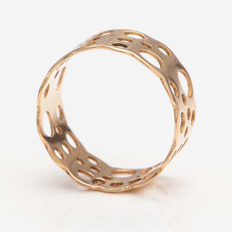 Liisa Vitali, A 14K gold ring "Pitsi". Westerback, Helsinki 1973.