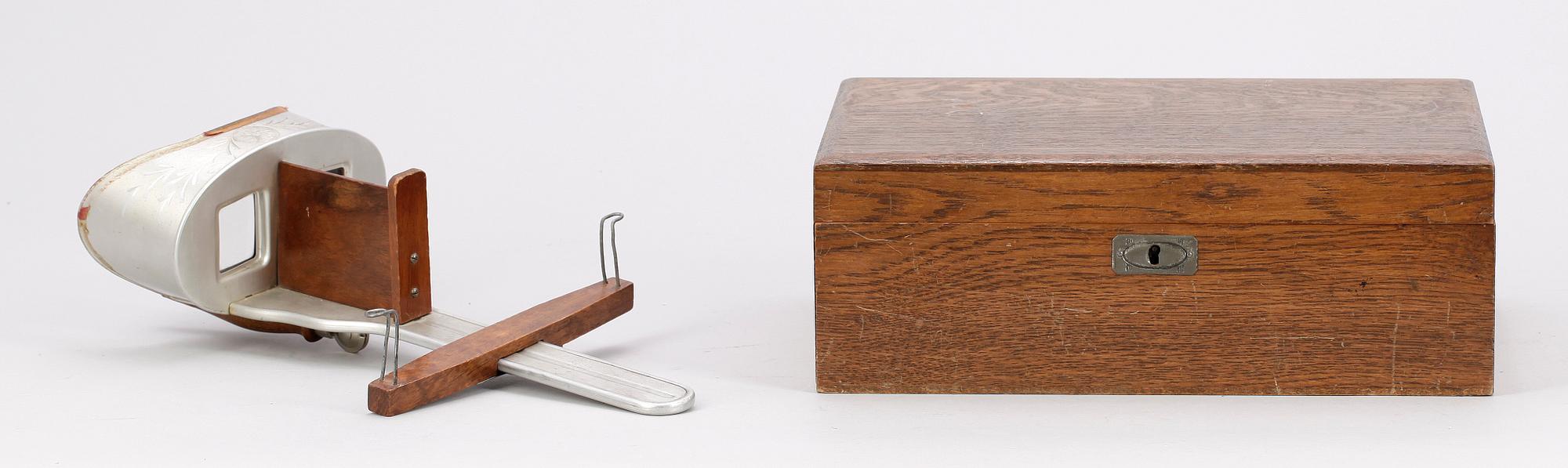 STEREOSKÅP MED BILDER I SKRIN, tidigt 1900-tal.