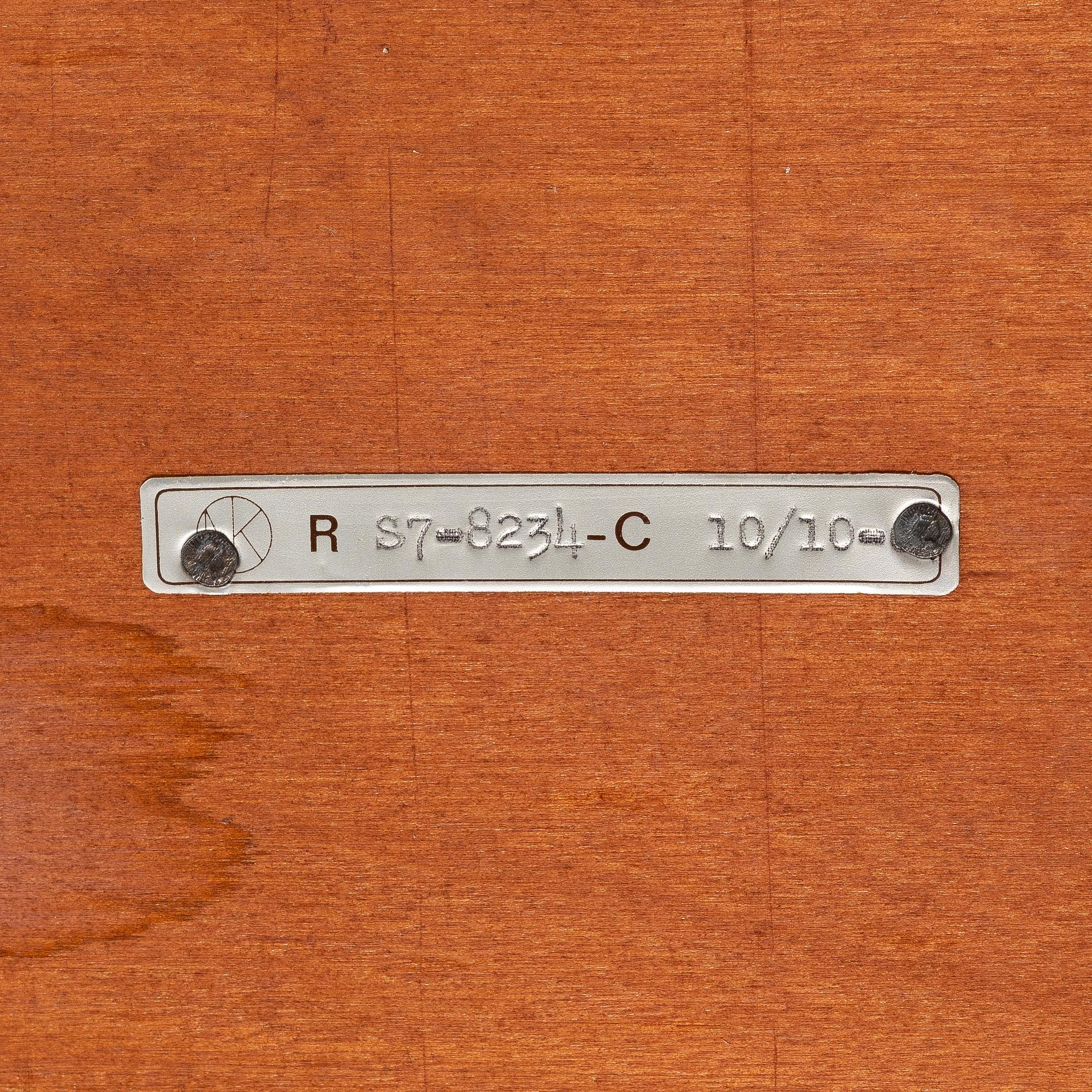 Sängbord, ett par, Nordiska Kompaniet, 1900-talets slut.