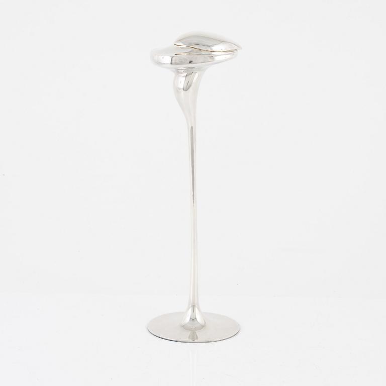 Poul Havgaard, skulptural ljusstake, sterlingsilver, "Soul", Lapponia Finland 1982.