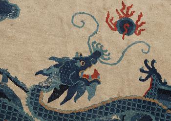 MATTA, Kina, semiantik/antik, ca 245 x 315.