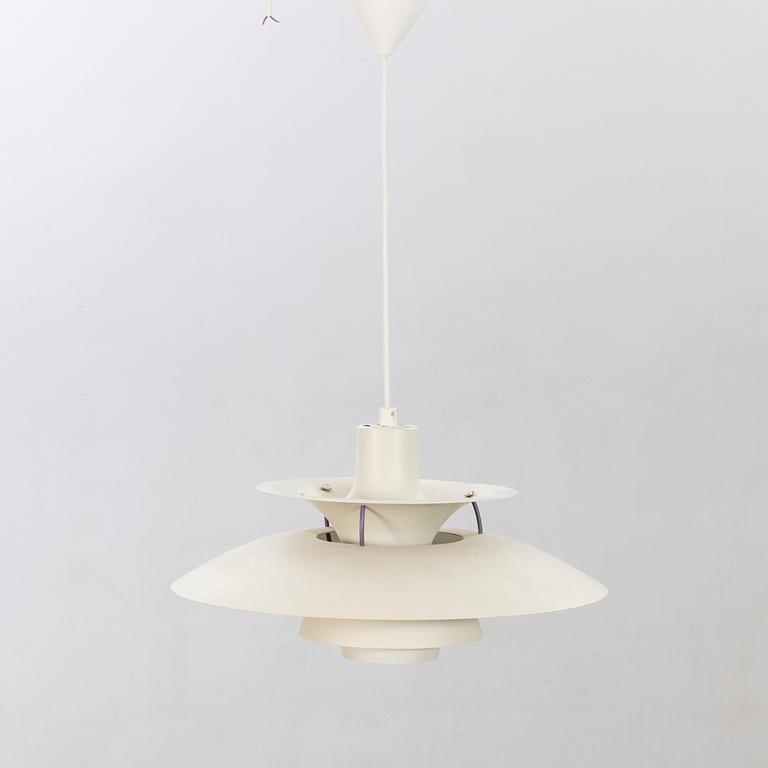 Poul Henningsen, taklampa, "Ph5", Louis Poulsen, Danmark.