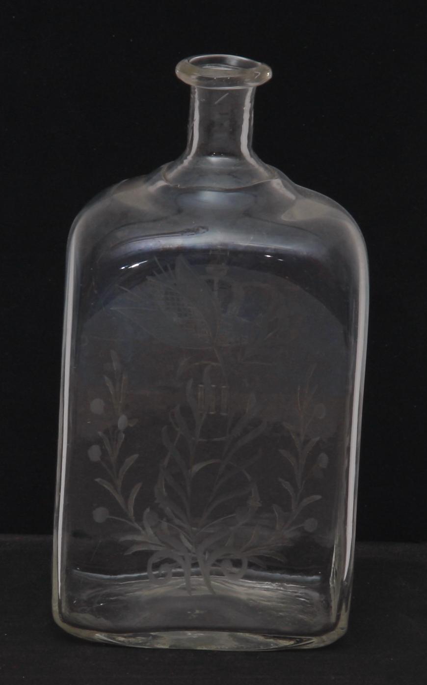 BRÄNNVINSFLASKA. Glas.