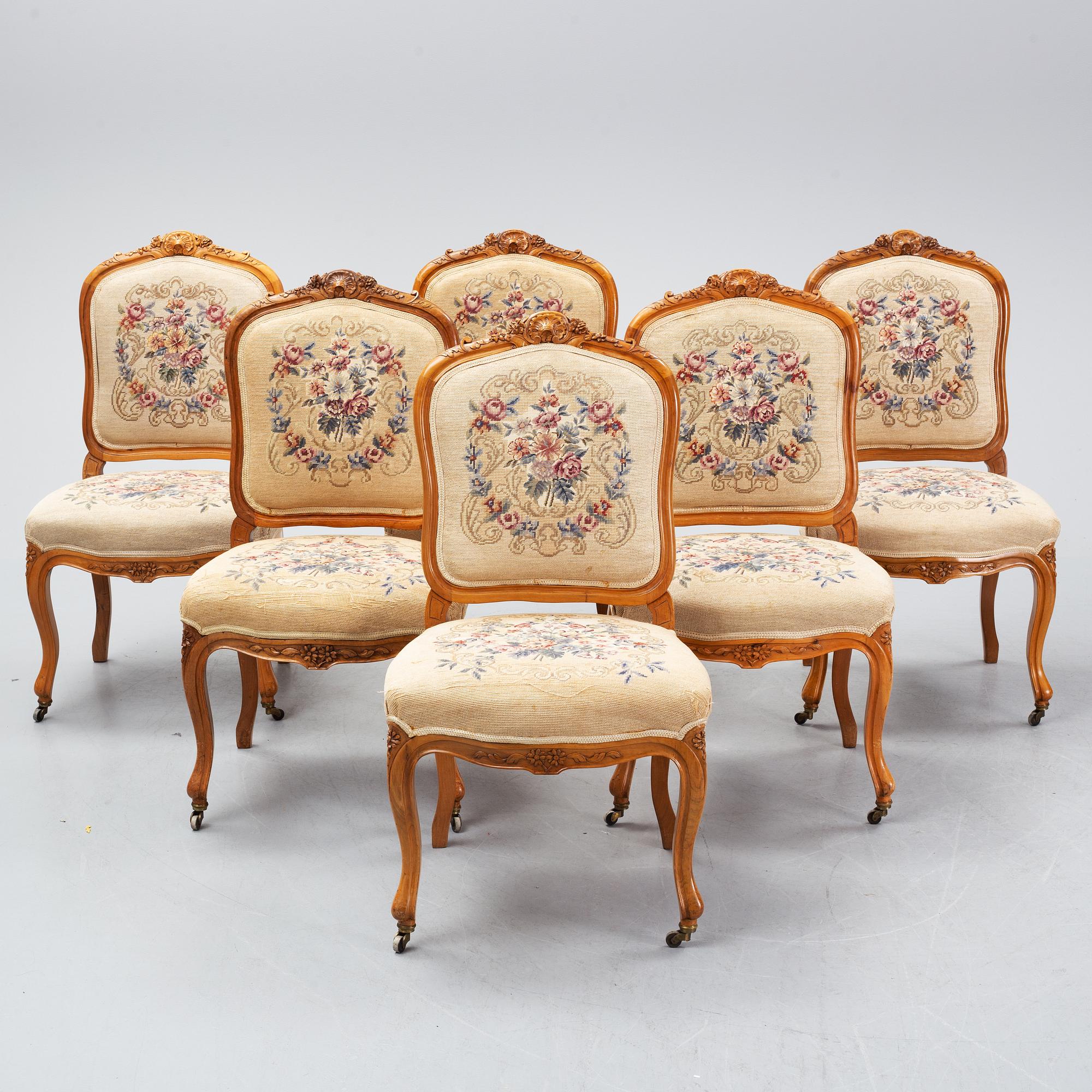 A set of sofa, two armchairs and six chairs, Louis XV-style, ca 1900.