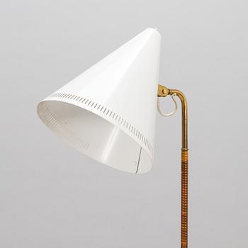 Paavo Tynell, golvlampa, modell K10-10, Idman, 1900-talets mitt.