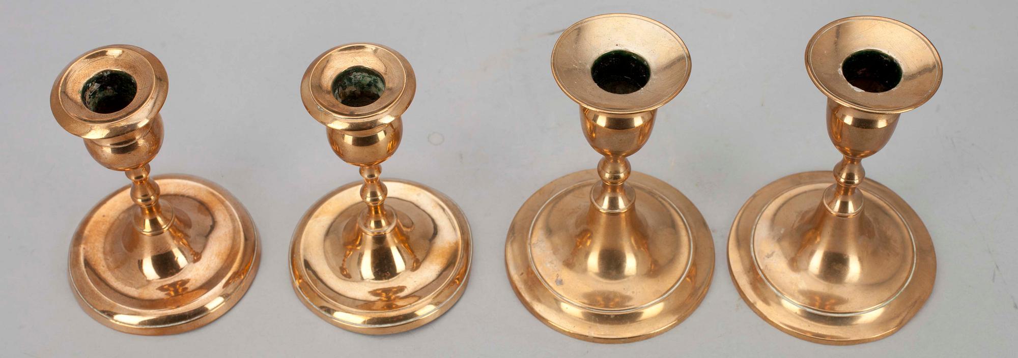 LJUSSTAKAR TVÅ PAR, mässing, stämplade, Skultuna Bruk 1850-1870.