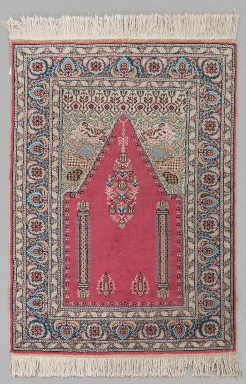 Three carpets Kayseri Hamadan mm.