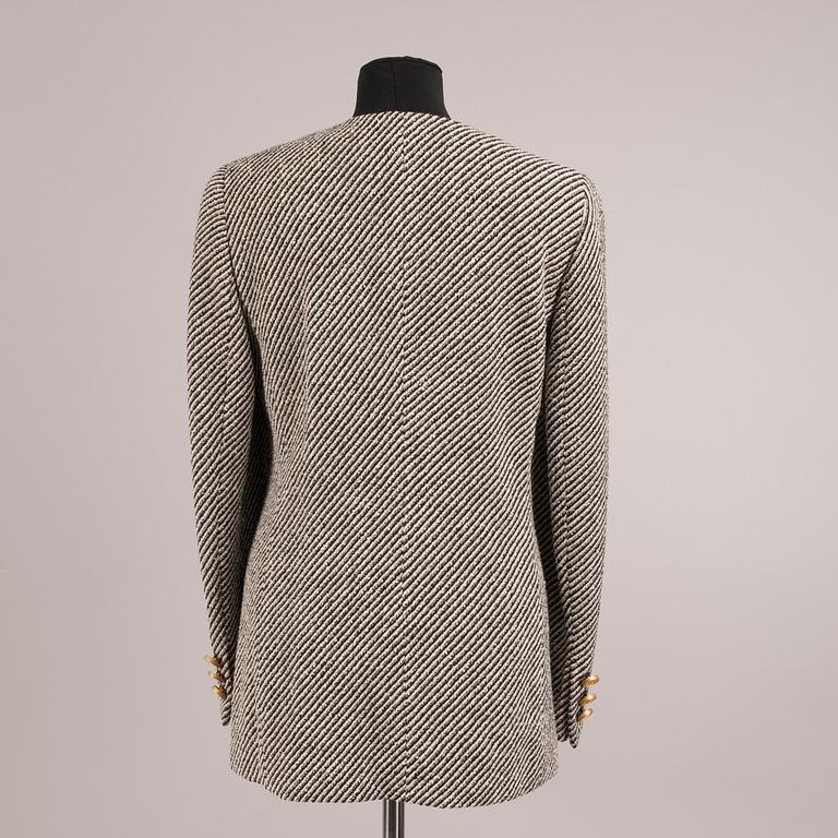 KAVAJ, Louis Féraud.