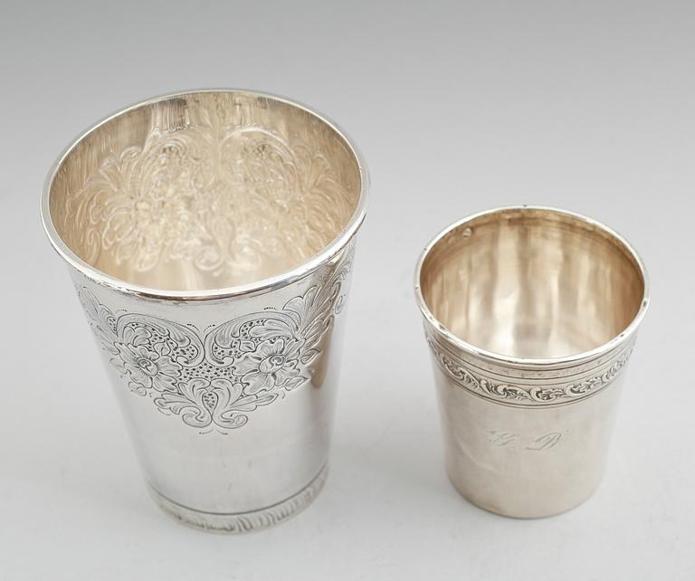 BÄGARE, 2 st, silver, 1900-tal. Vikt ca 203 gram.