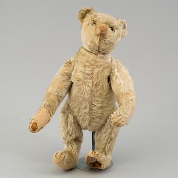 A Steiff teddybear, Germany, ca 1920.