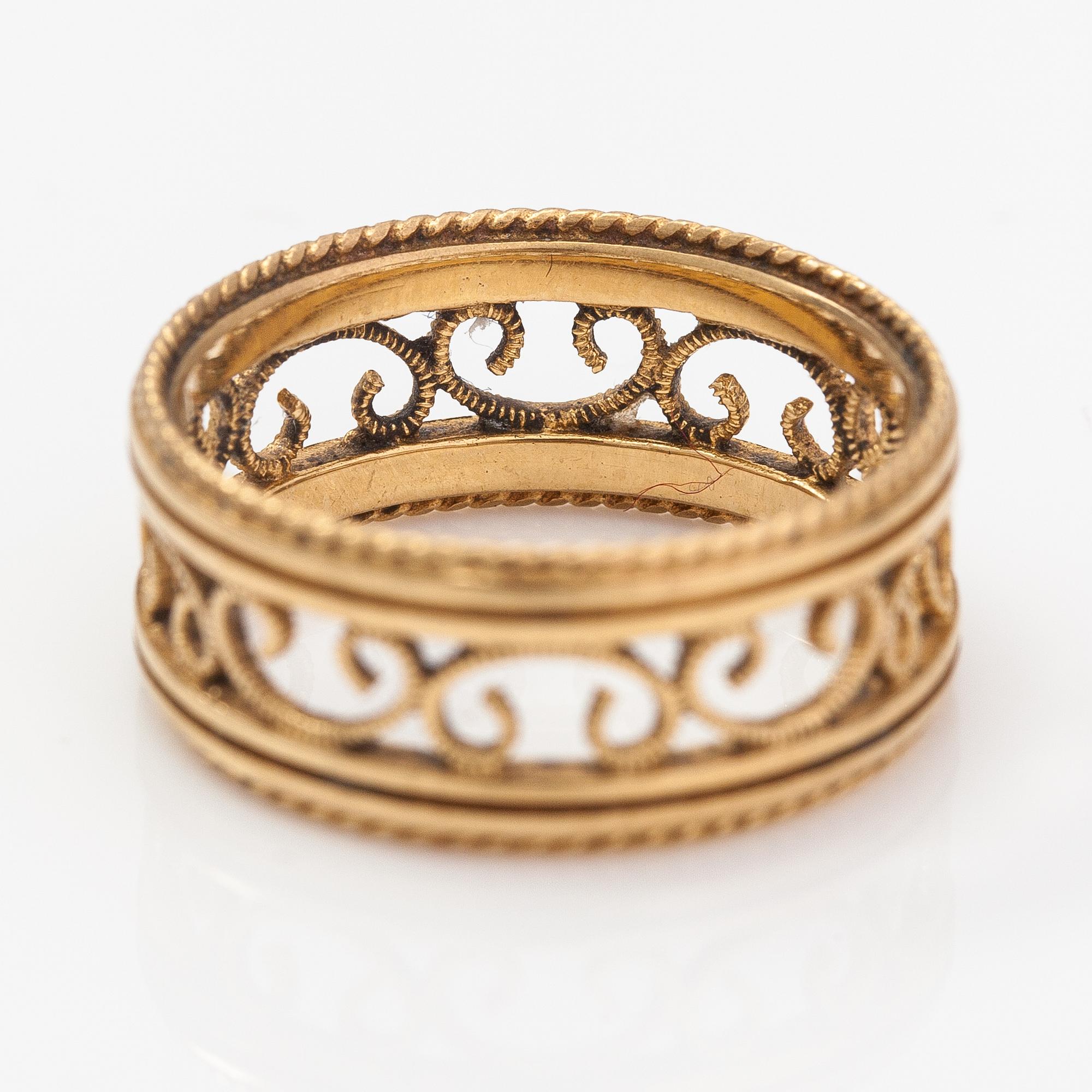Ring "Filigran", 18K guld. Kalevala koru, Helsingfors 2001-2004.