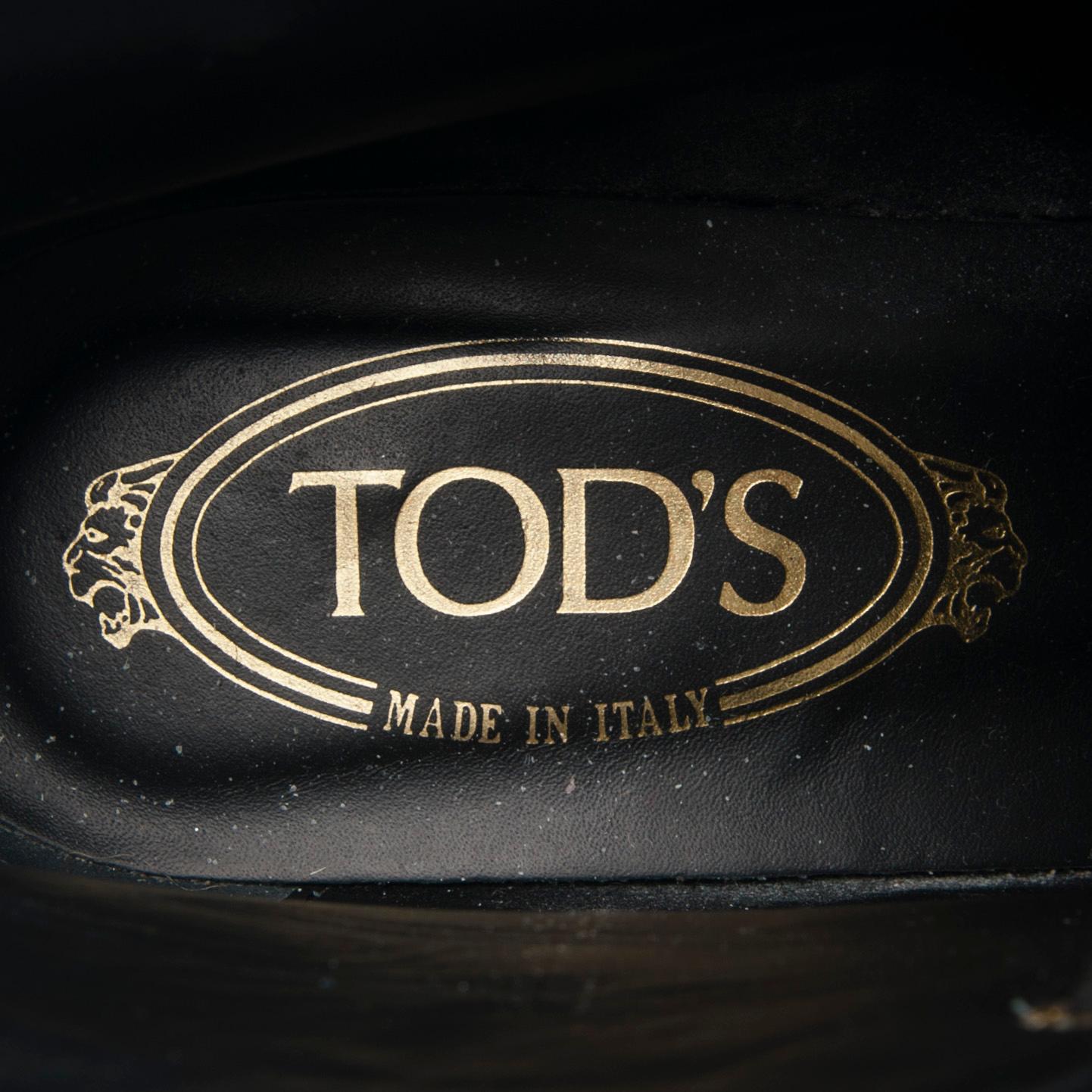 SKOR, Tod's.