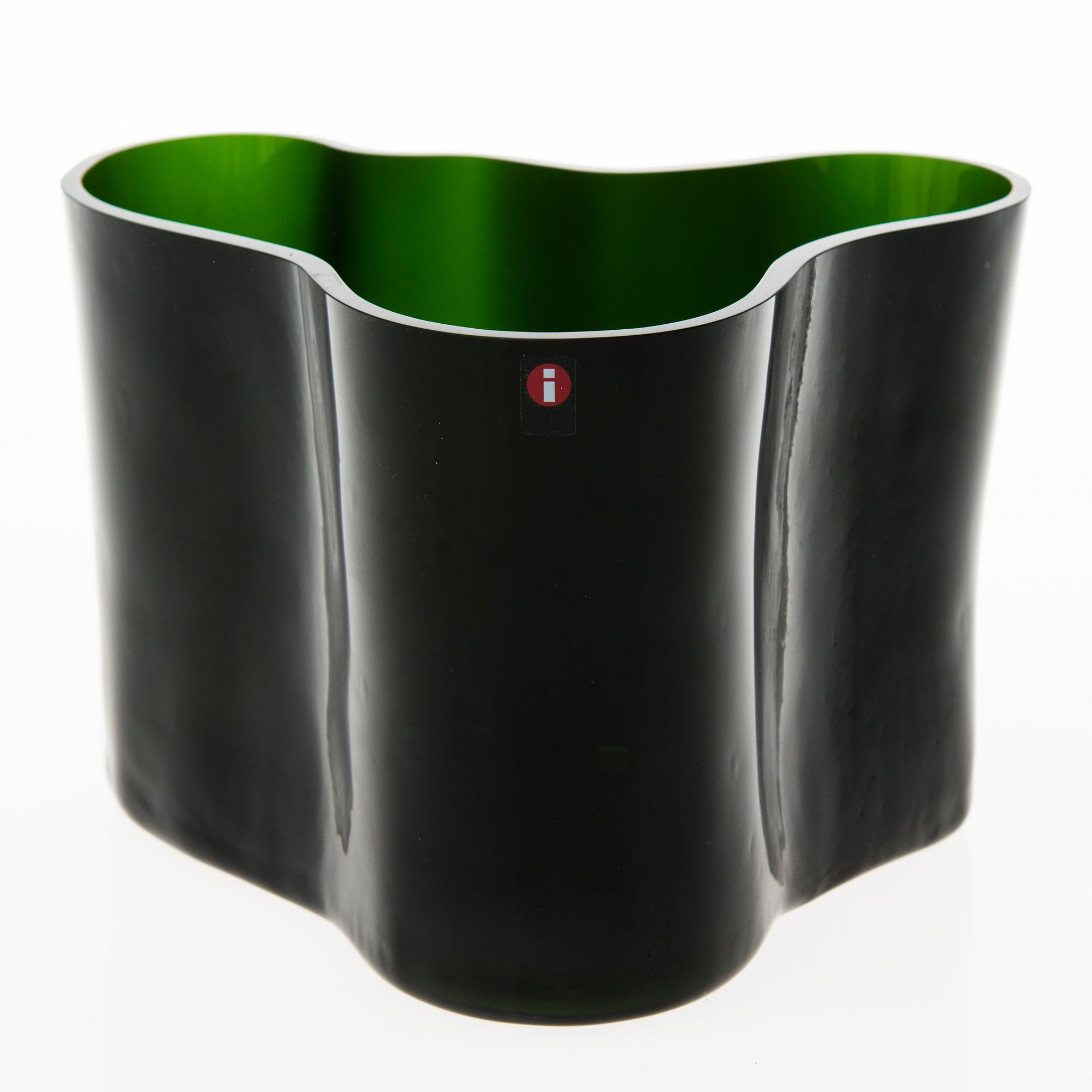 An Alvar Aalto vas "Savoy" Iittala 2011 with number 12/75.