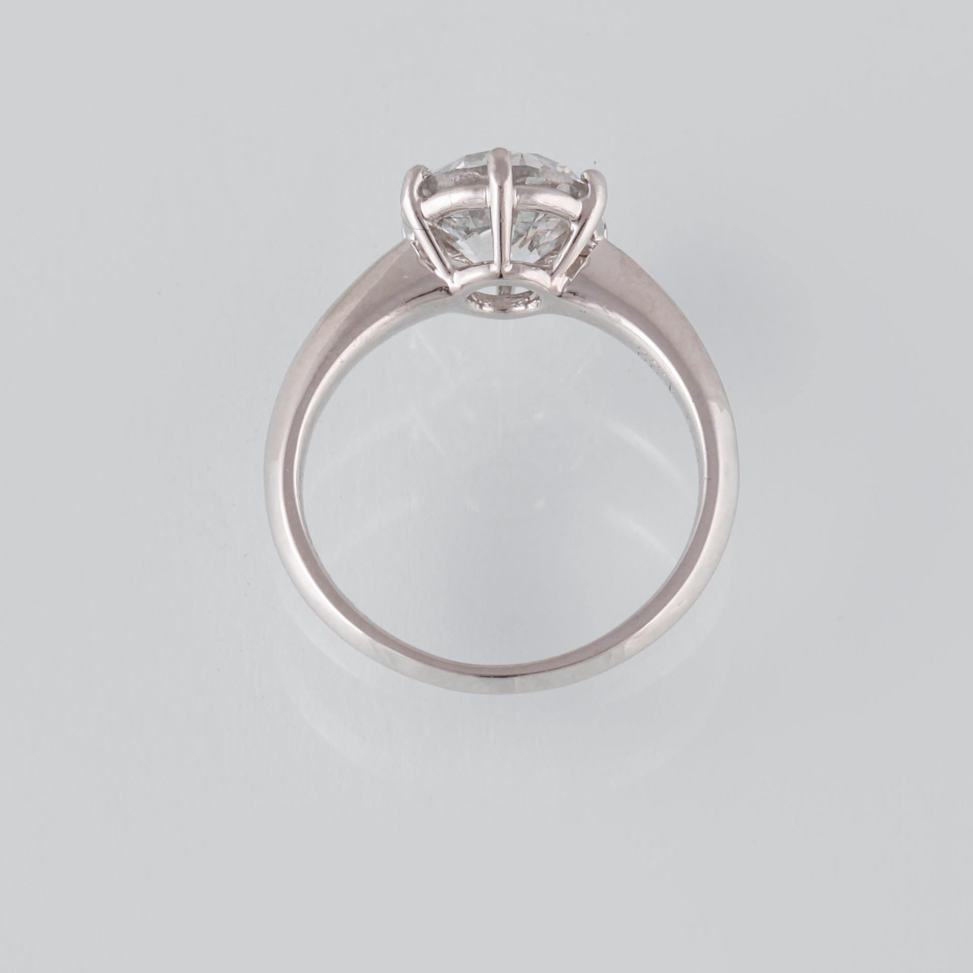 RING, 18K vitguld med briljantslipad diamant ca 2.01 ct. Vikt 3,5 gram.