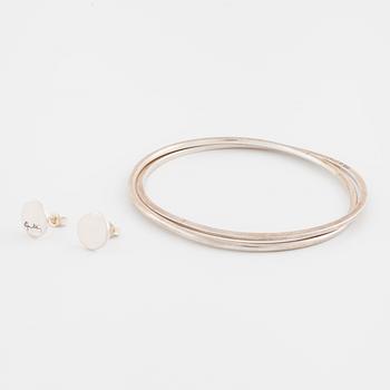 EFVA ATTLING, ARMRING "Twosome cuff" samt ÖRHÄNGEN "Dots ear".